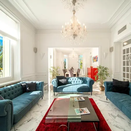 Ref 1981 - Center - Particular Town House For Rent Villa